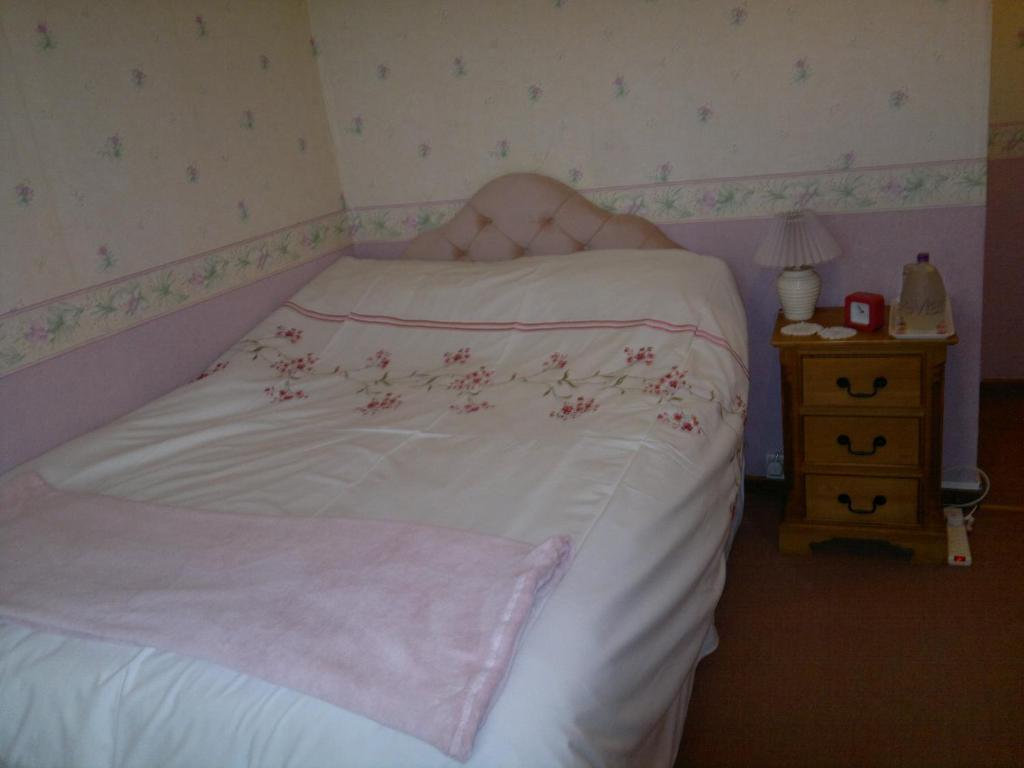 La Maison Jaune Bed & Breakfast Bouresse Rom bilde